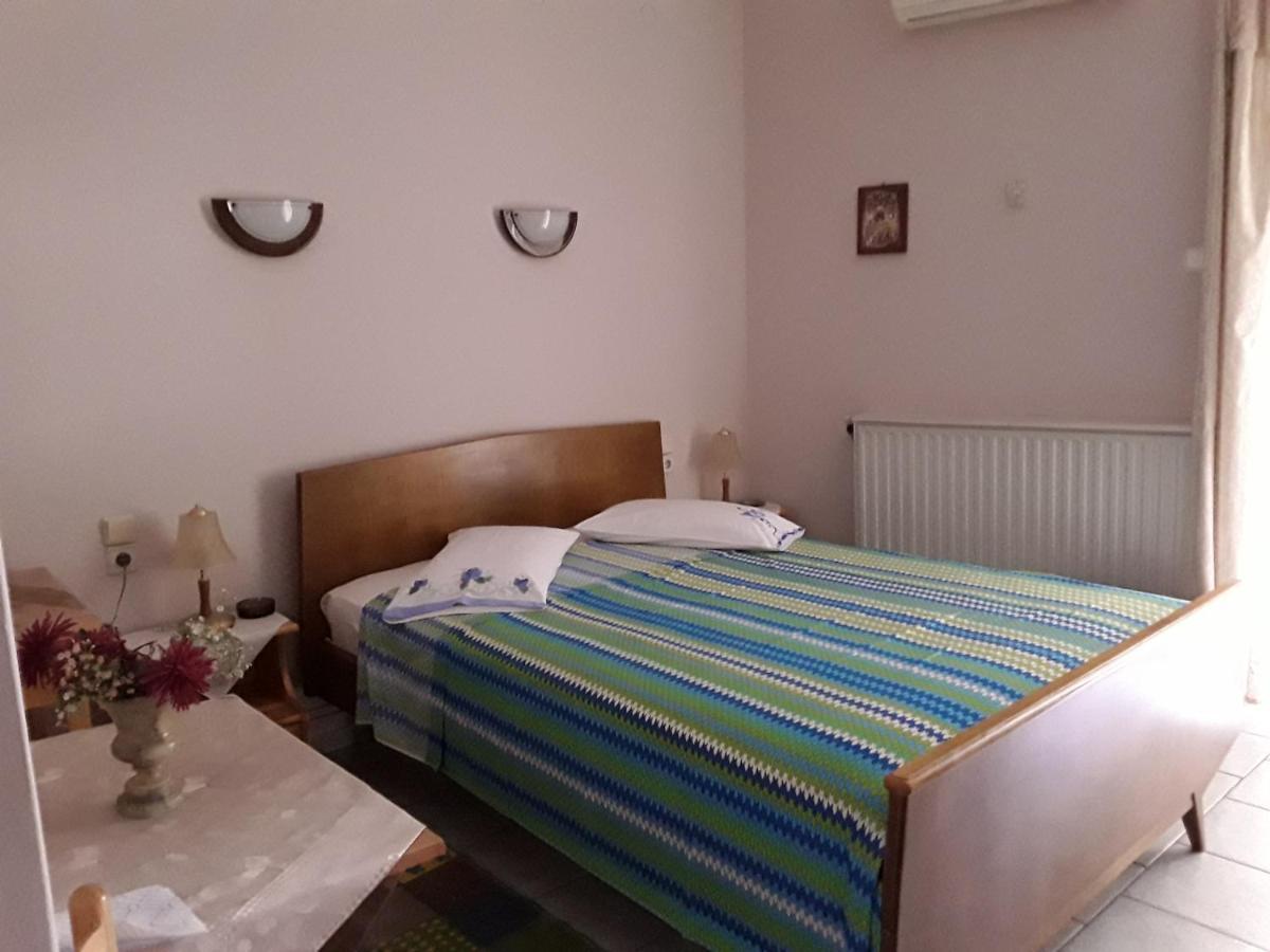 Γιαννουλα Κρετση Hotel Kamena Vourla Buitenkant foto