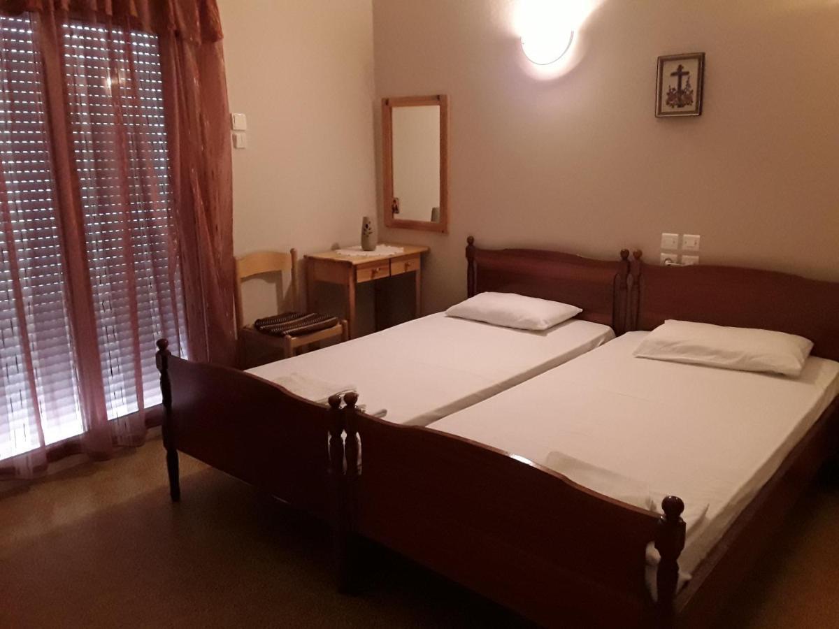 Γιαννουλα Κρετση Hotel Kamena Vourla Buitenkant foto